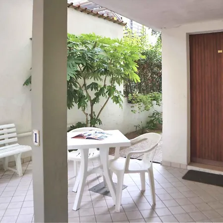 Apartments In Lignano Sabbiadoro 42753 アパート リニャーノ・サッビアドーロ