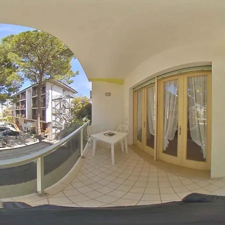 Apartments In Lignano Sabbiadoro 42753 リニャーノ・サッビアドーロ
